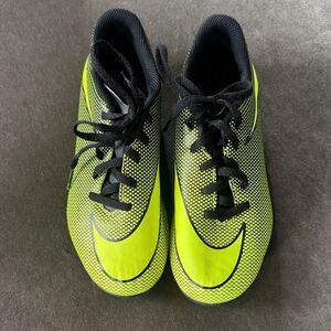 Nike Jr Bravata ll FG Soccer Cleats Kids' Neon Yellow Black Volt Size 3Y